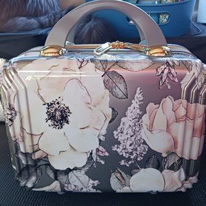 Triforce Hard Shell Cosmetic Case